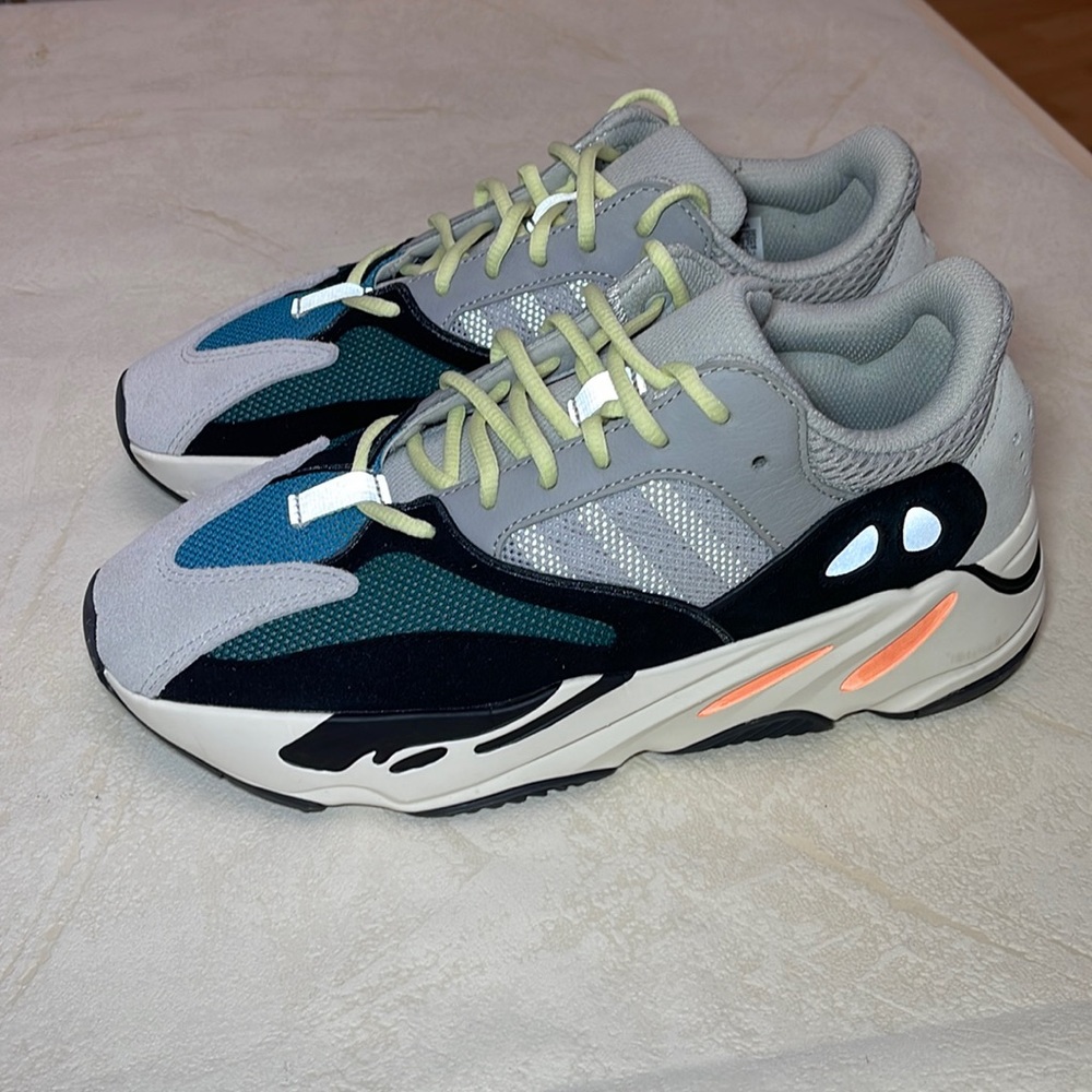 Yeezy Boost 700 Wave Runner
